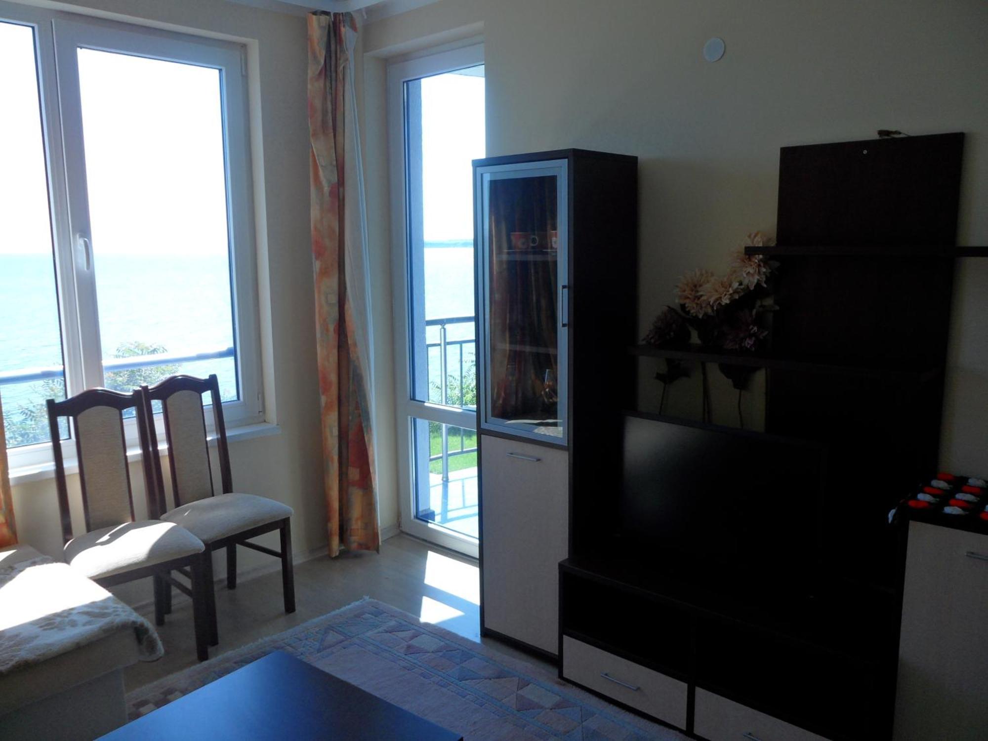 Blue Bay Palace Apart Complex Pomorie Rum bild