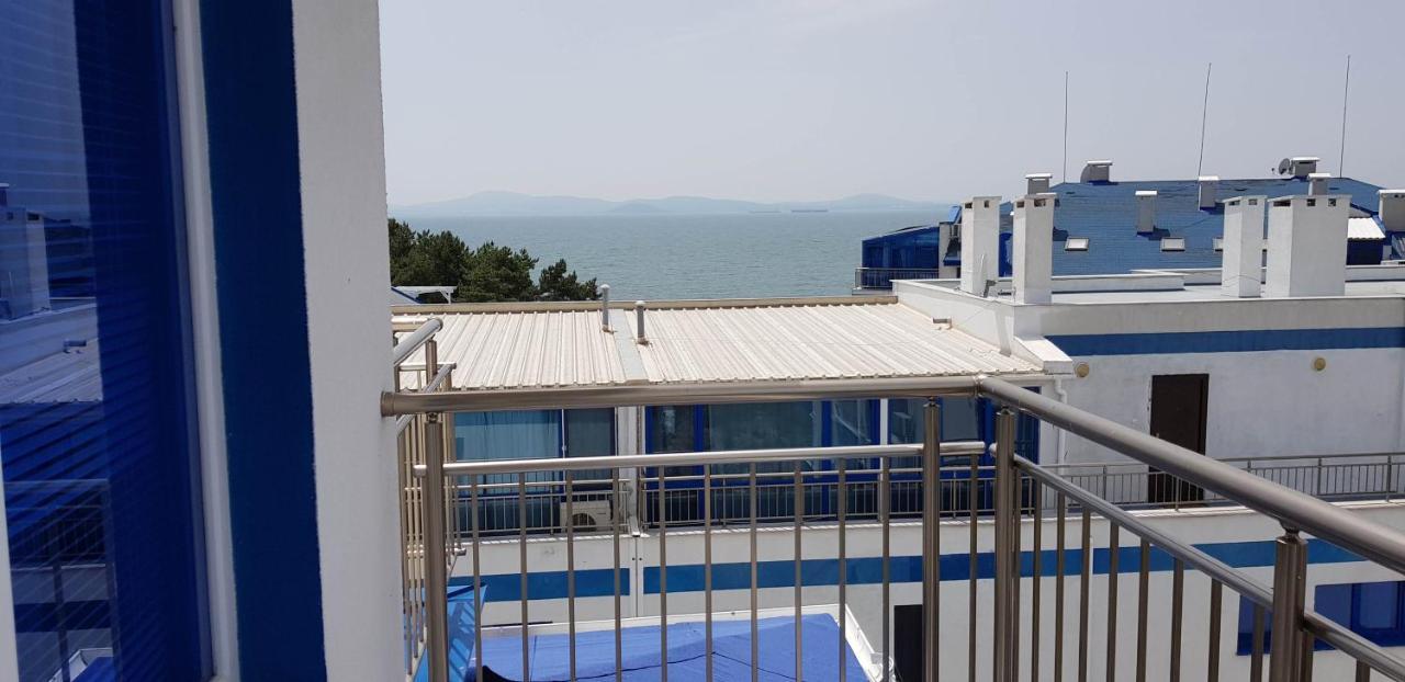 Blue Bay Palace Apart Complex Pomorie Exteriör bild