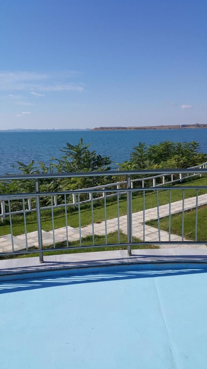 Blue Bay Palace Apart Complex Pomorie Exteriör bild