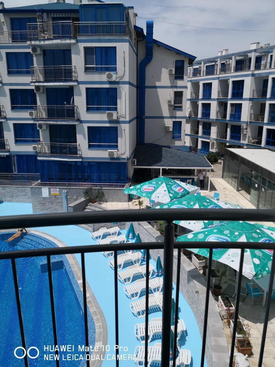 Blue Bay Palace Apart Complex Pomorie Exteriör bild
