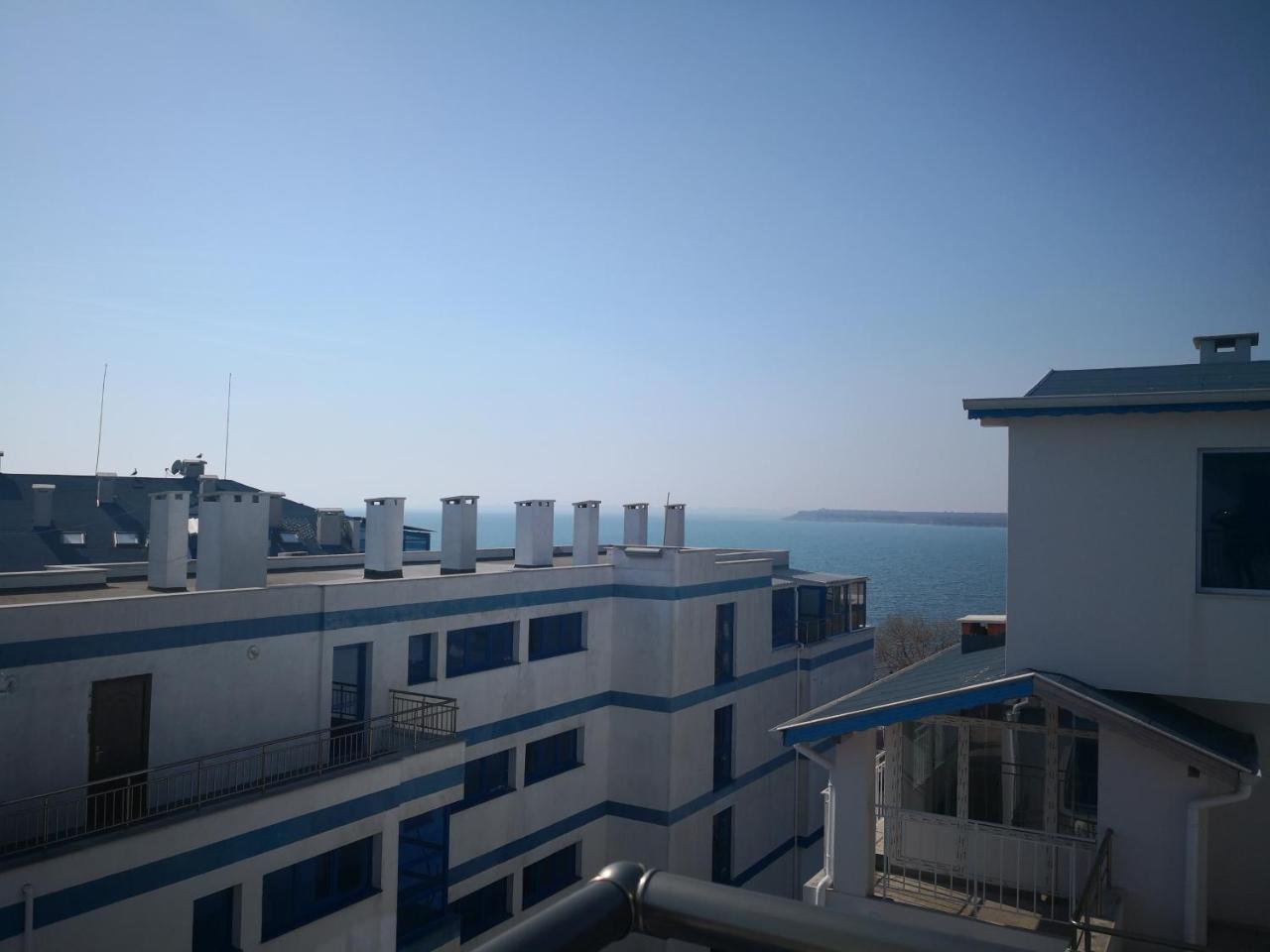 Blue Bay Palace Apart Complex Pomorie Exteriör bild